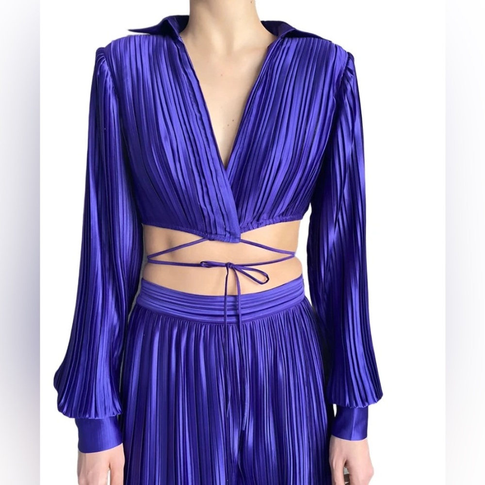 NWT ROCOCO SAND - CASSI TOP - PURPLE